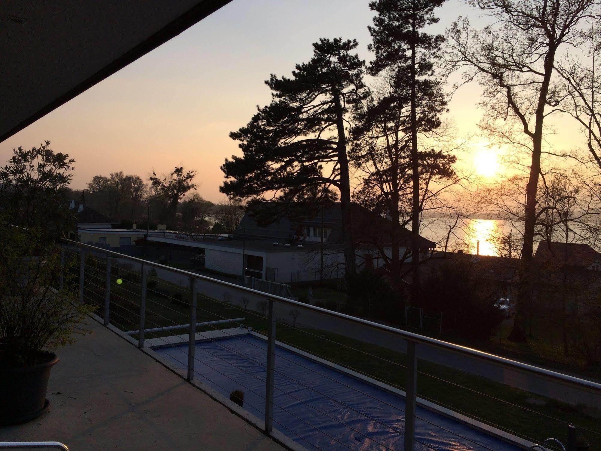 Morat Gaste Zimmer Murten Exterior foto