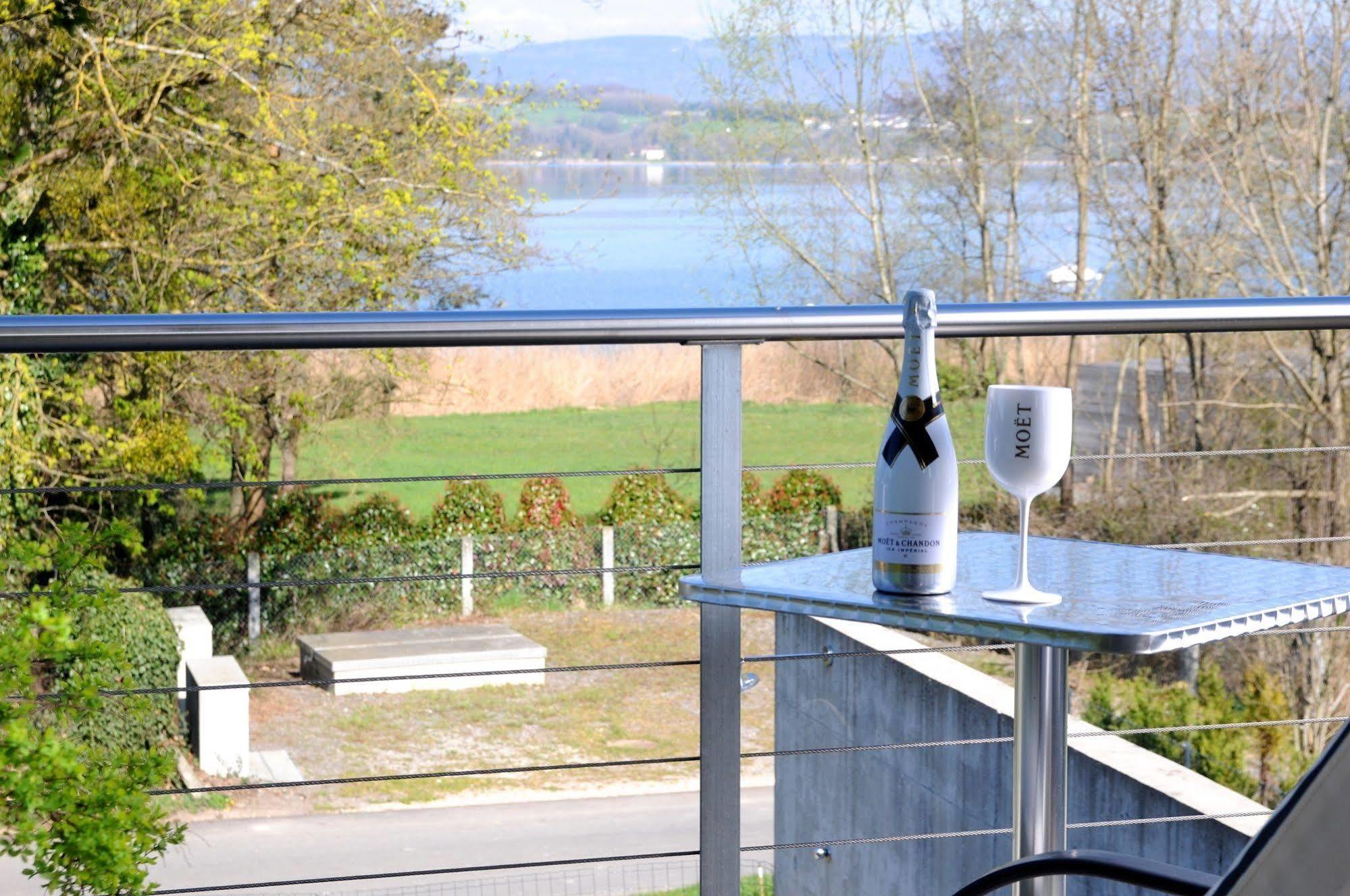 Morat Gaste Zimmer Murten Exterior foto